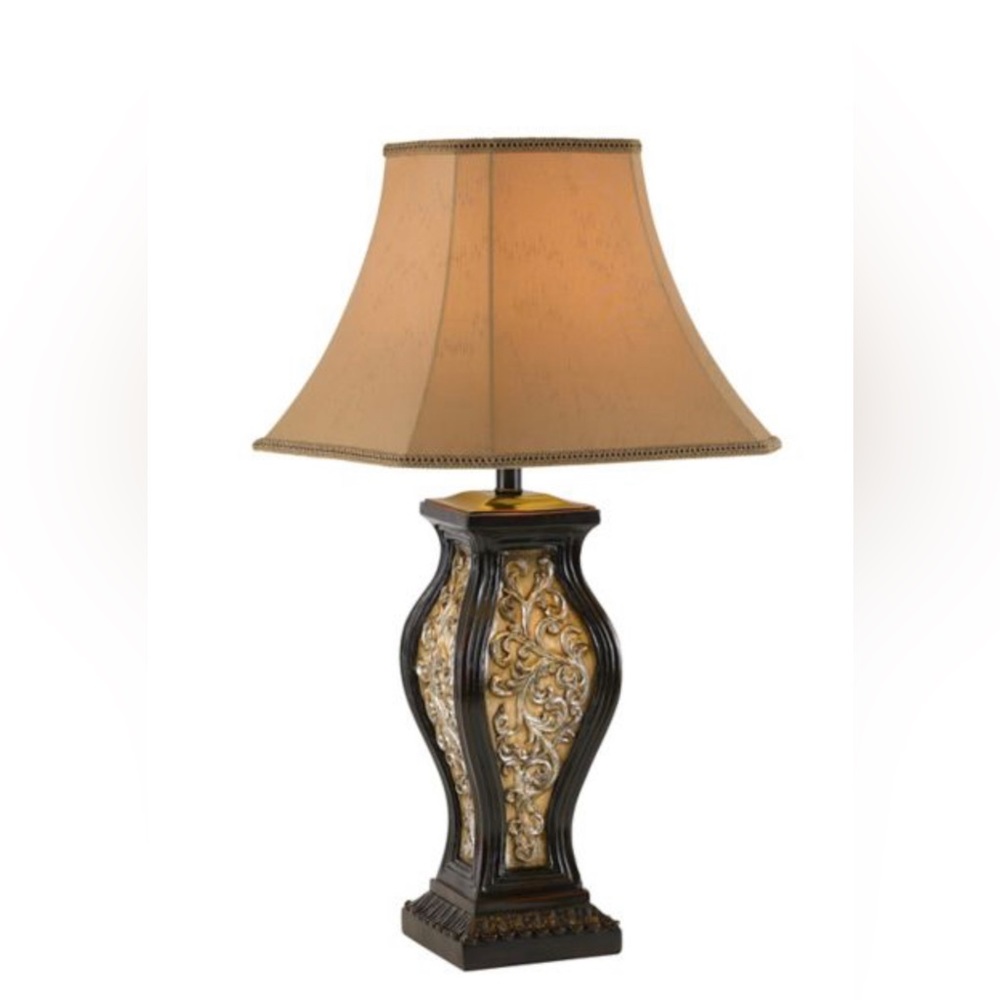 Lacey Table Lamp